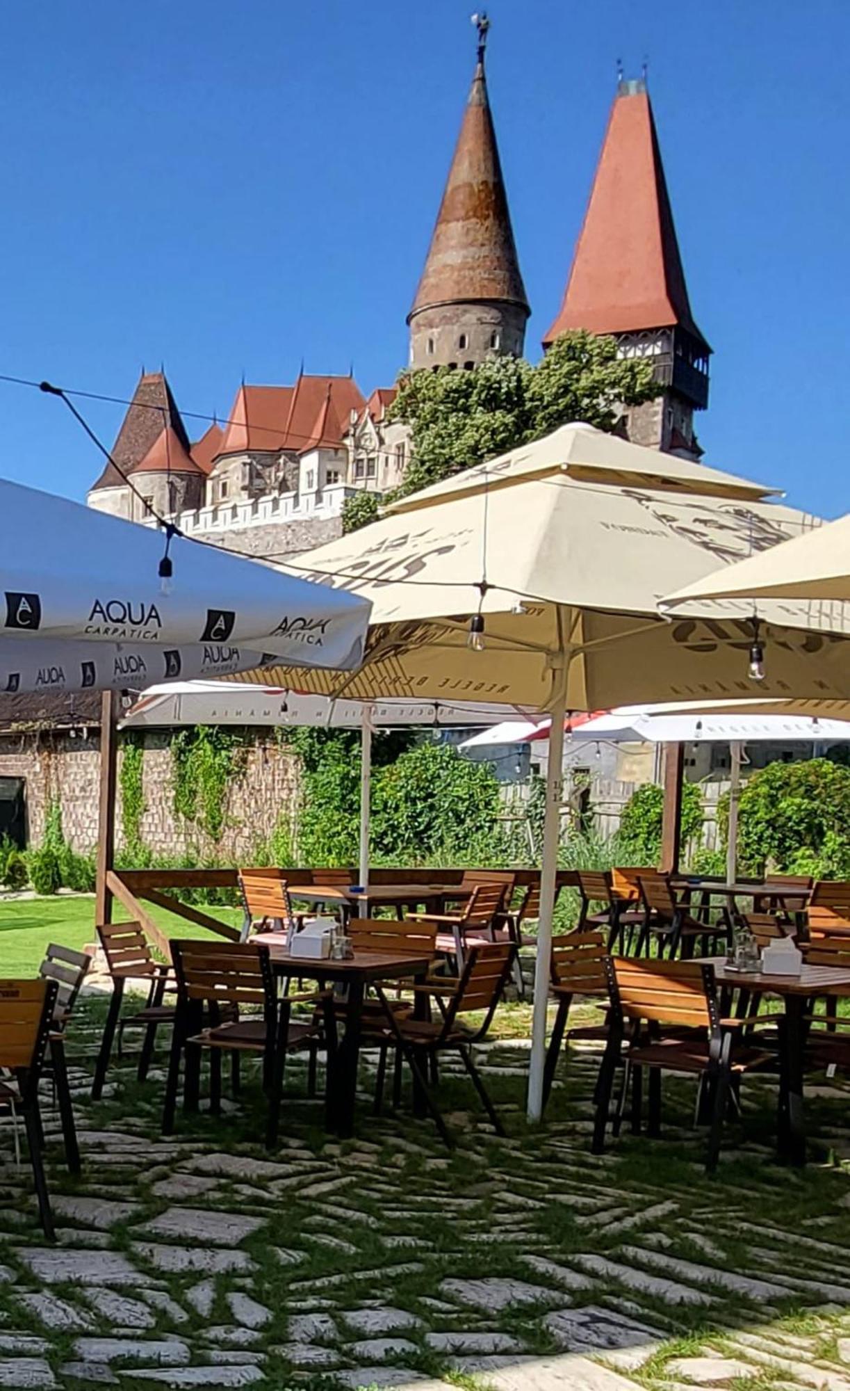 Hanul Huniazilor Hunedoara Exterior foto