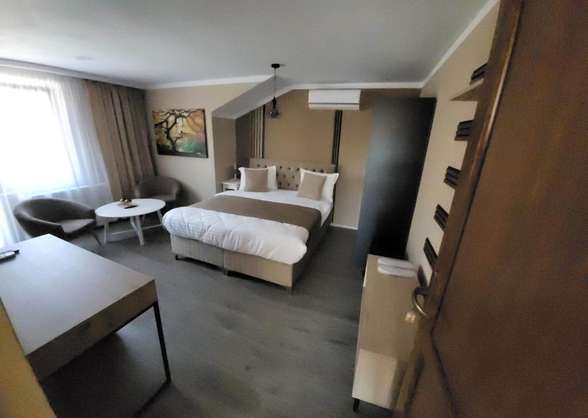 Hanul Huniazilor Hunedoara Exterior foto