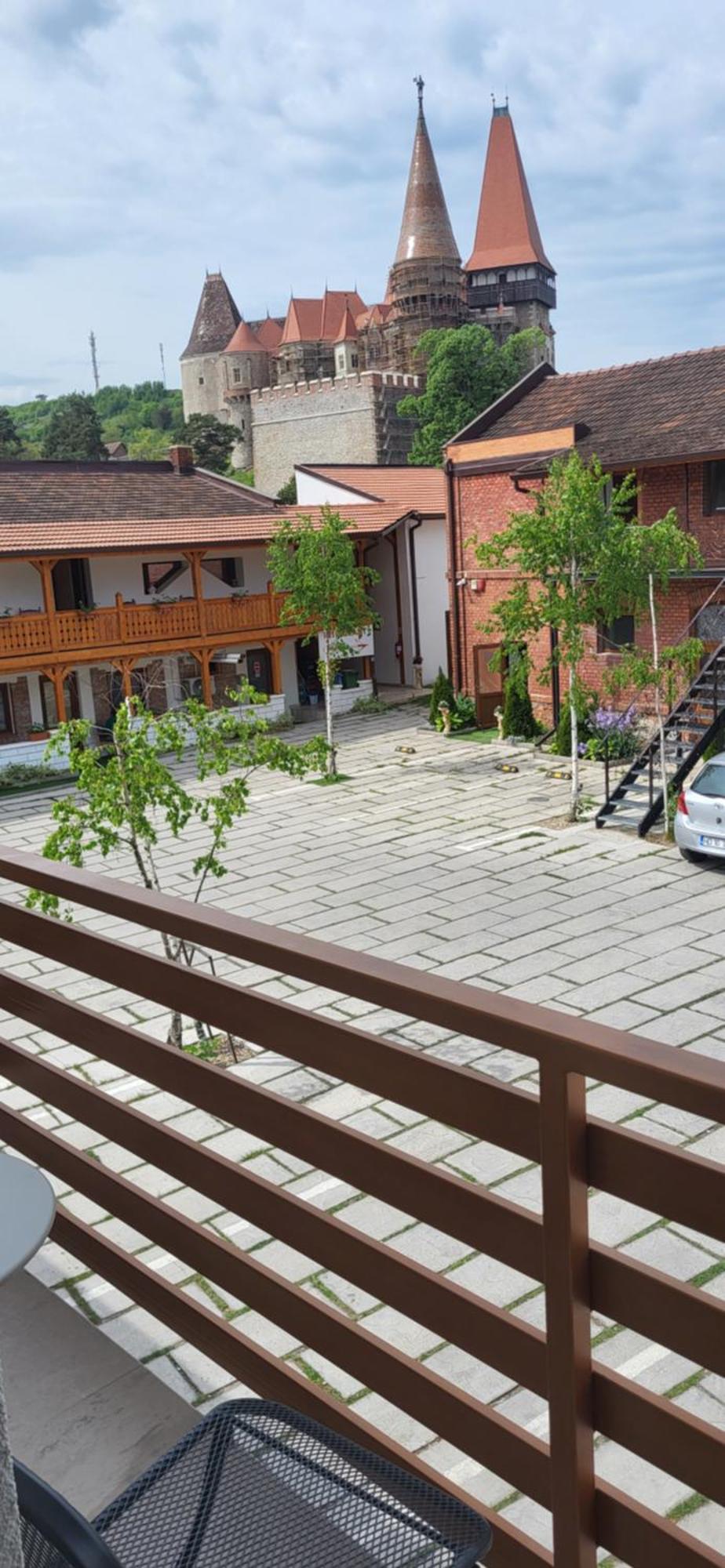 Hanul Huniazilor Hunedoara Exterior foto