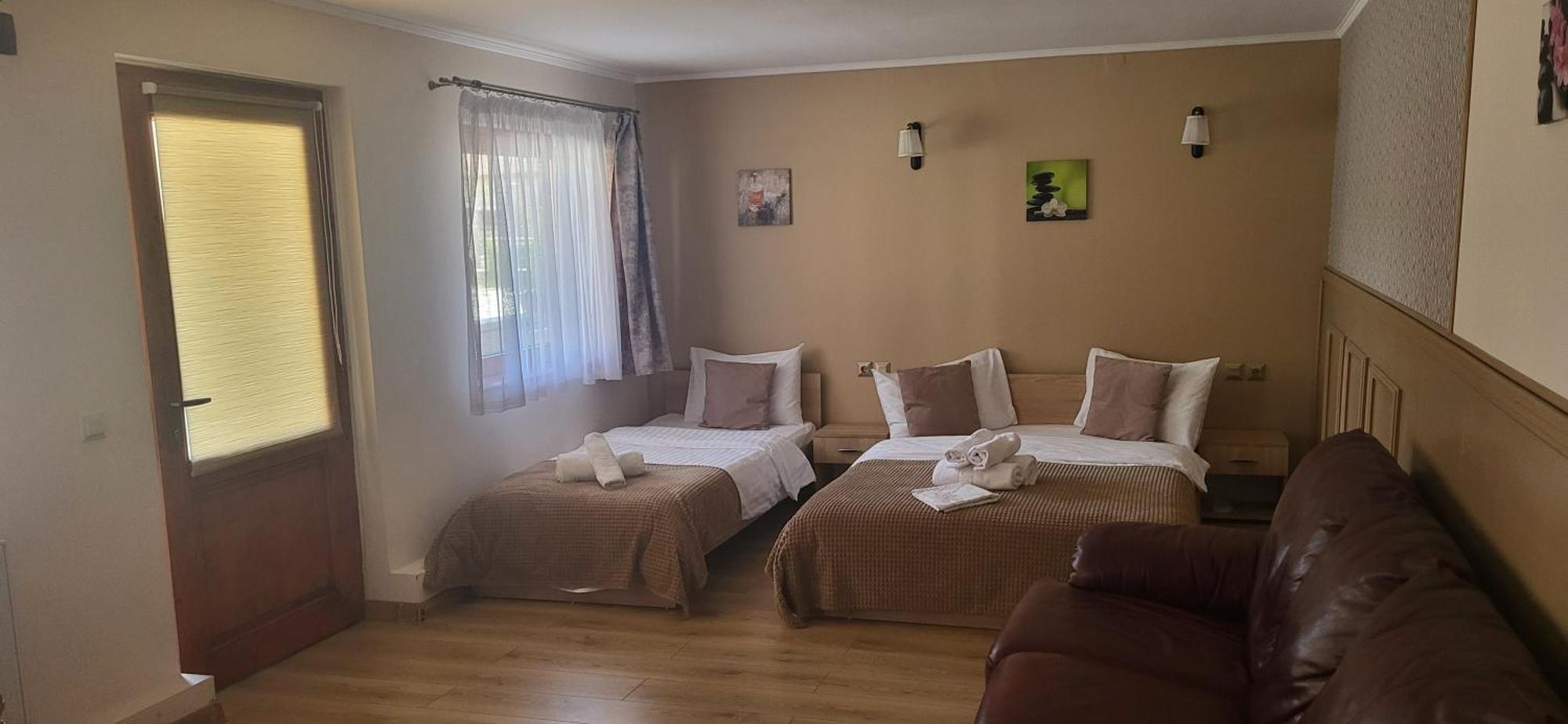 Hanul Huniazilor Hunedoara Exterior foto